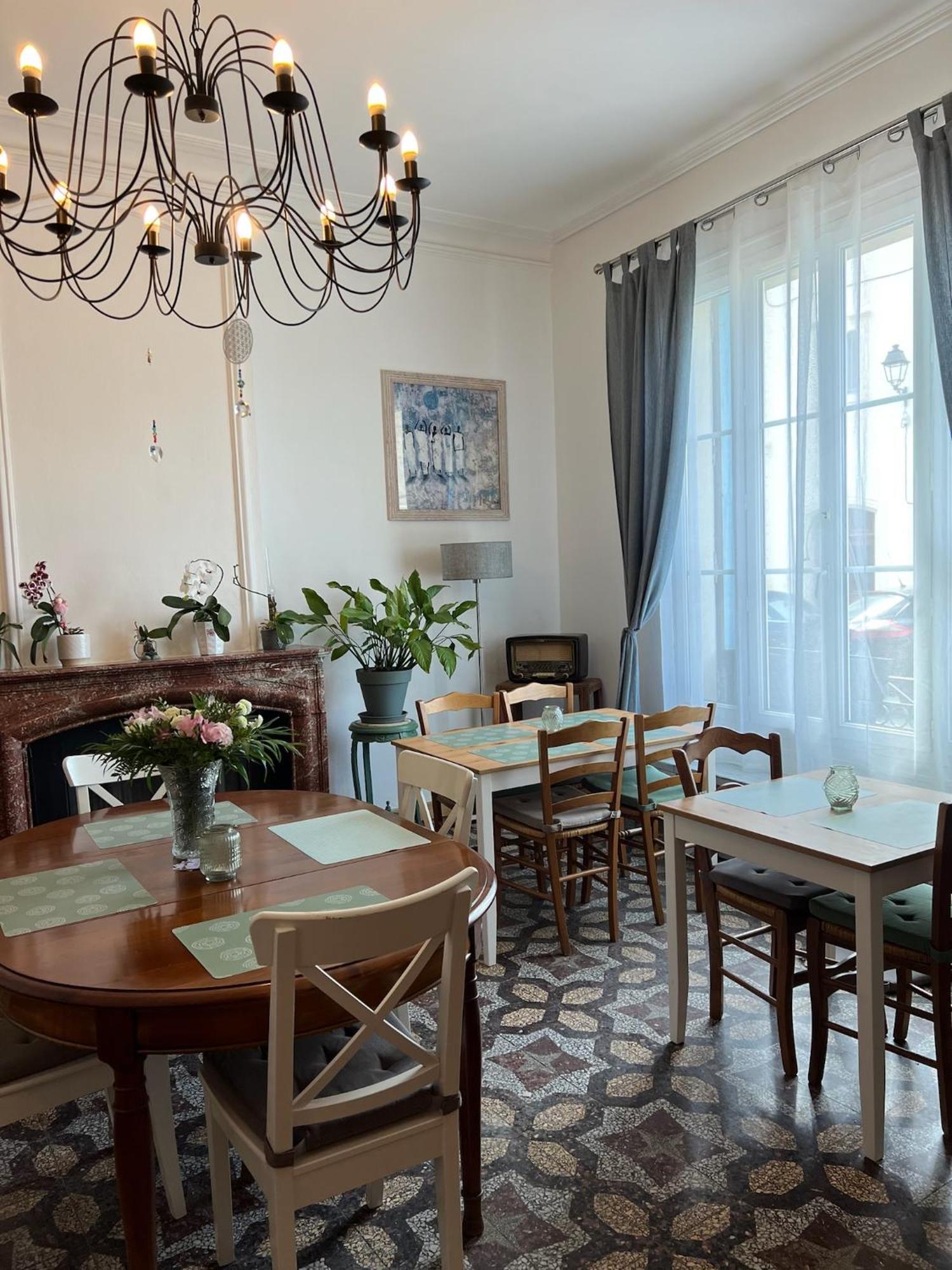 Entre Midi - Maison D'Hotes - B&B Capestang Eksteriør bilde