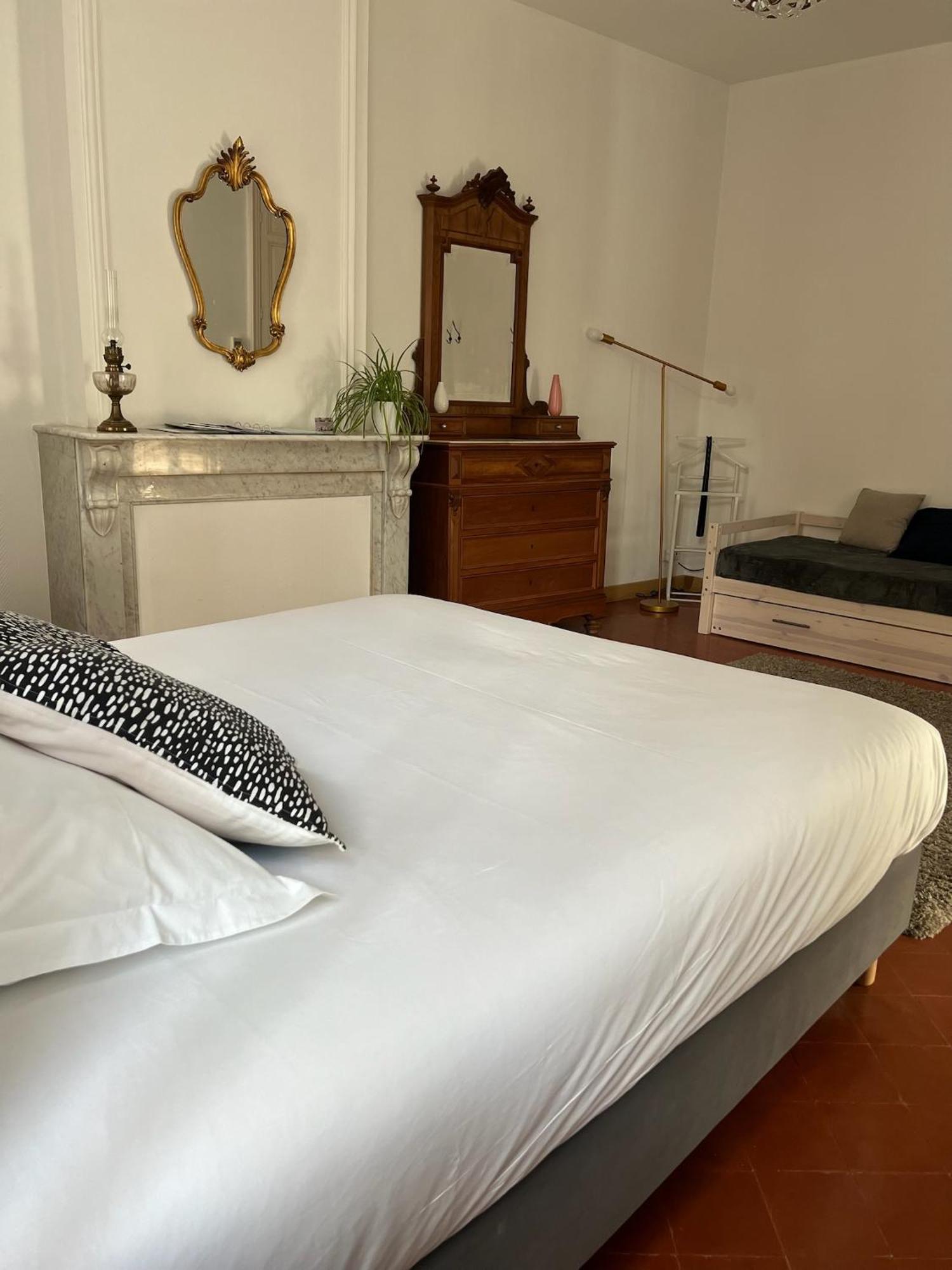 Entre Midi - Maison D'Hotes - B&B Capestang Eksteriør bilde