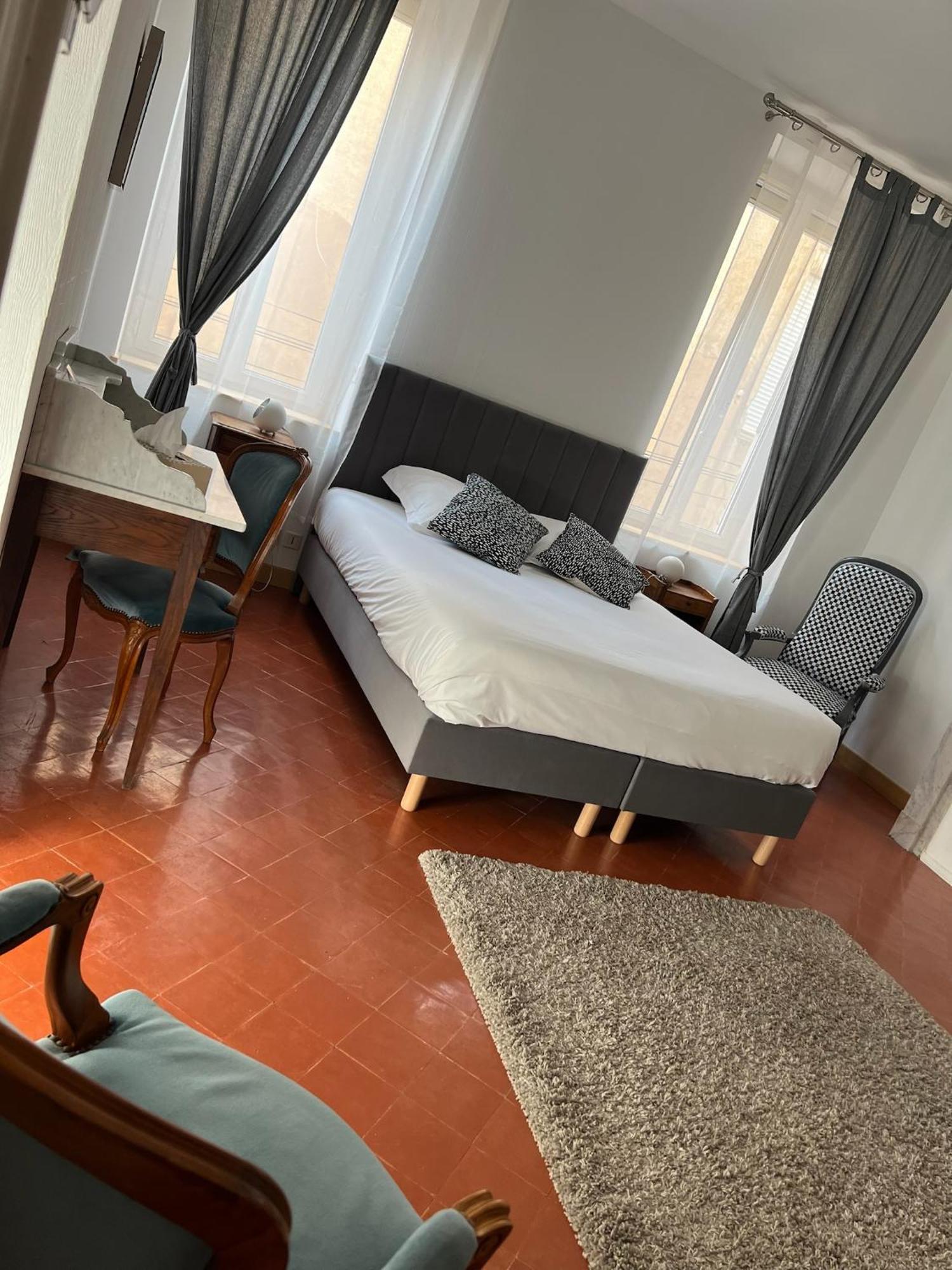 Entre Midi - Maison D'Hotes - B&B Capestang Eksteriør bilde