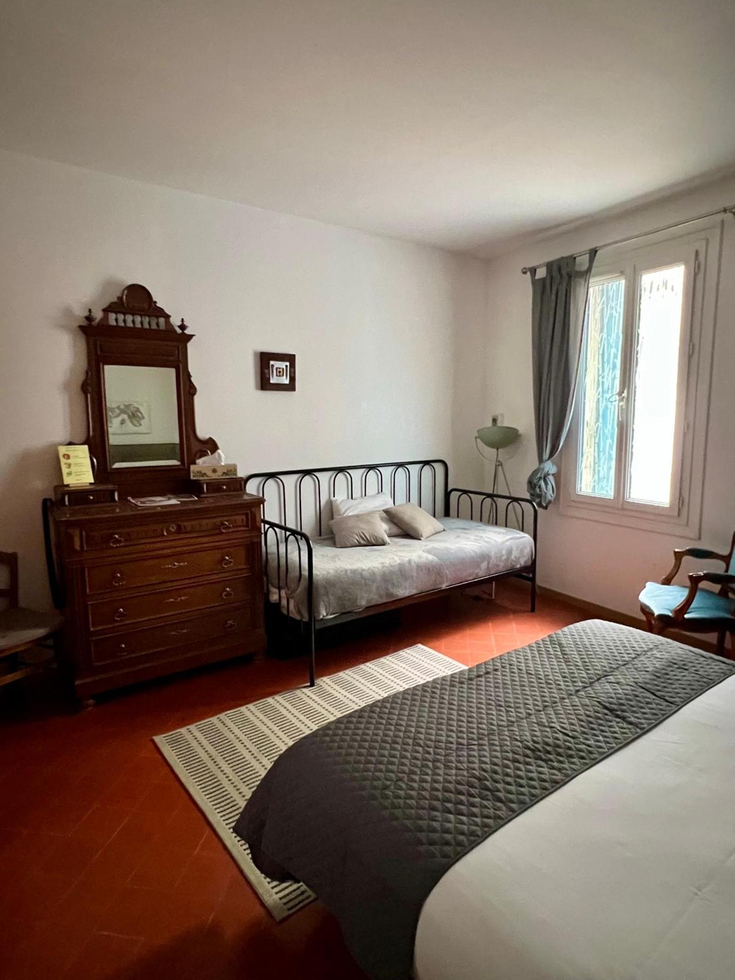 Entre Midi - Maison D'Hotes - B&B Capestang Eksteriør bilde