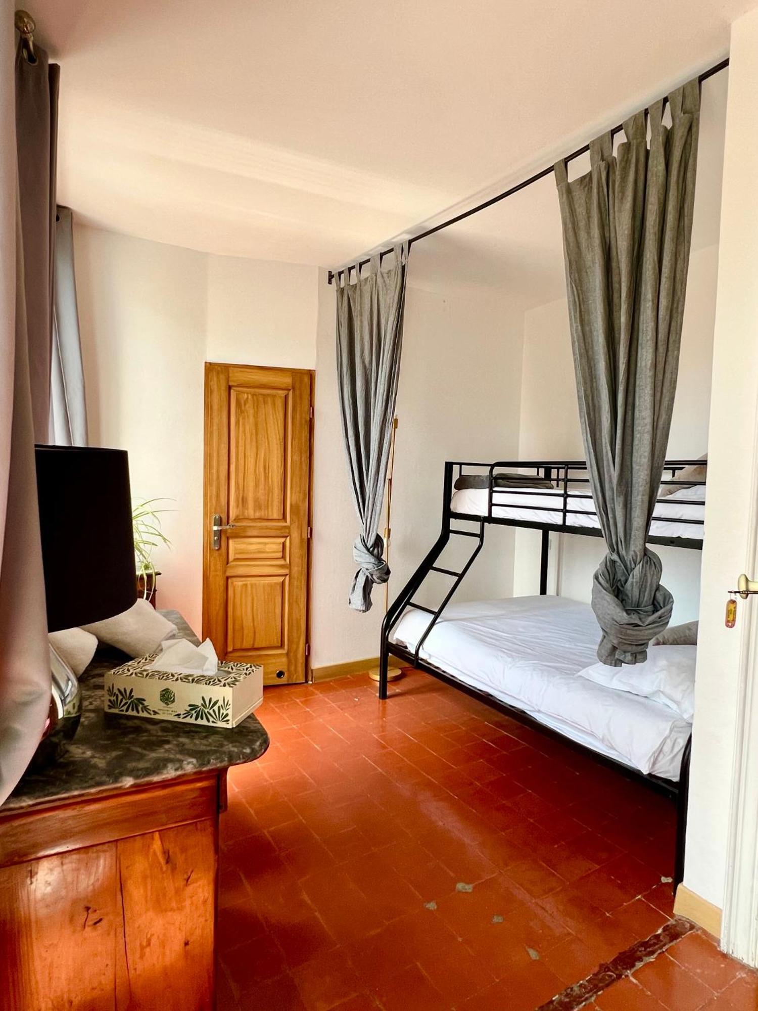 Entre Midi - Maison D'Hotes - B&B Capestang Eksteriør bilde