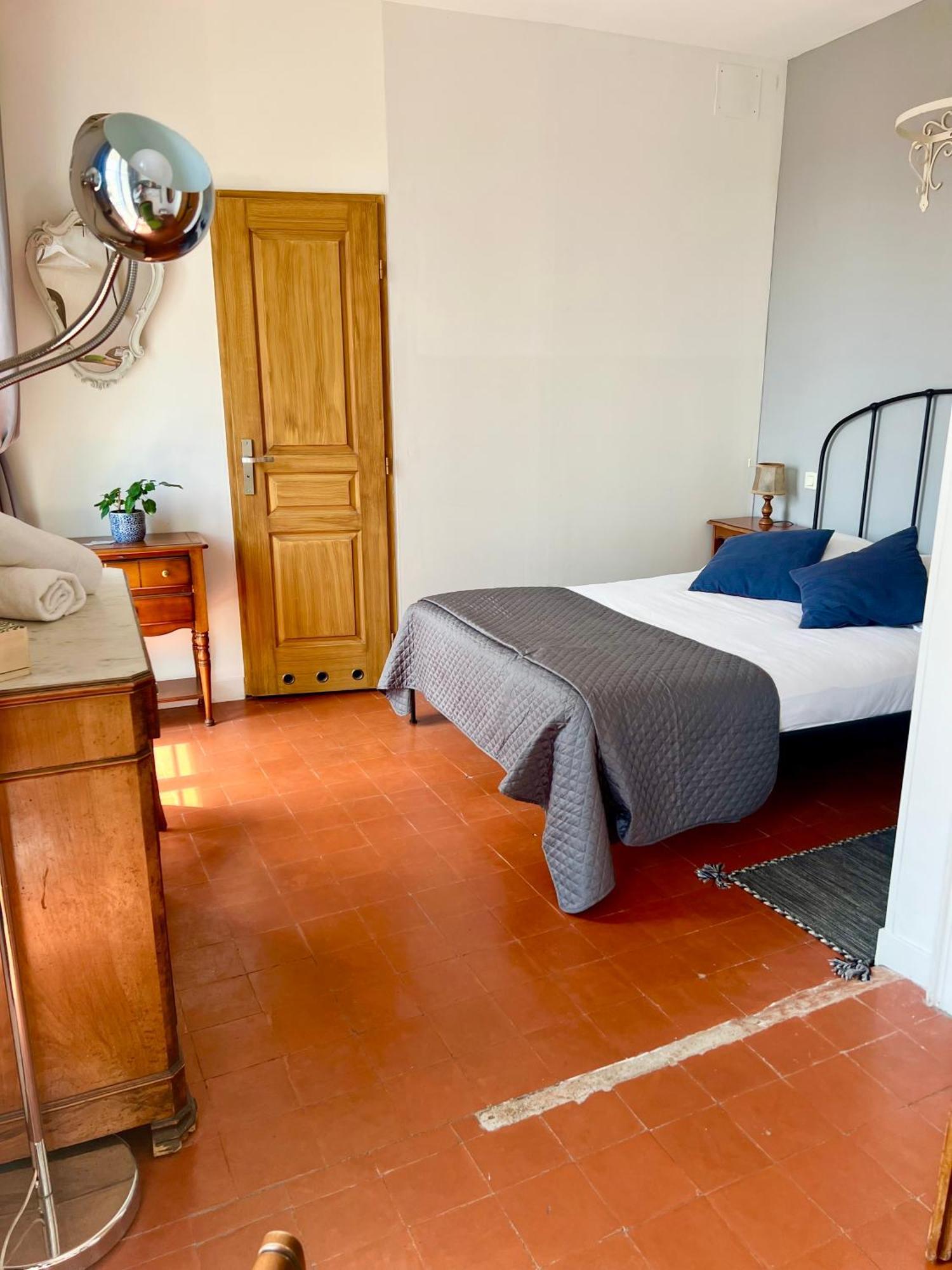 Entre Midi - Maison D'Hotes - B&B Capestang Eksteriør bilde