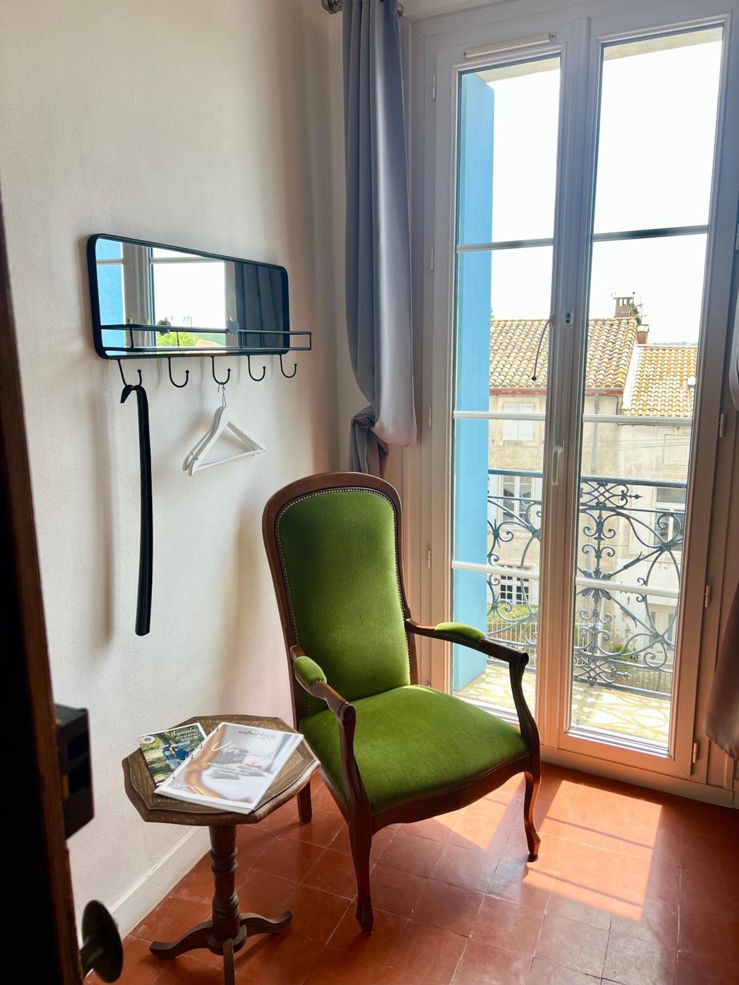 Entre Midi - Maison D'Hotes - B&B Capestang Eksteriør bilde
